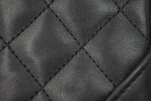 Load image into Gallery viewer, CHANEL シャネル カンボンライン ミディアムポシェット ココマーク 9番台 A25178 カーフレザー ブラック ホワイト 美品 中古 47228