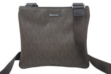 Load image into Gallery viewer, MICHAEL KORS マイケルコース ショルダーバッグ 肩掛けバッグ MKロゴ PVC ブラウン シルバー金具 美品 中古 47316