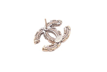 Load image into Gallery viewer, CHANEL シャネル ココマーク ピアス 片耳 アクセサリー A13C GP ピンクラインストーン ゴールド 1.9g 美品 中古 47356