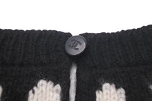 Load image into Gallery viewer, CHANEL シャネル ニット セーター ネックレス ヴィンテージ 95A P05572V00254 カシミヤ ブラック マルチカラー 40 美品 中古 47366