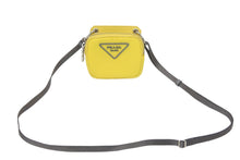 Load image into Gallery viewer, PRADA プラダ アイコニック ナイロンファブリック ショルダーバッグ イエロー ファスナーシルバー金具 美品 中古 47397