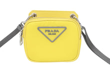 Load image into Gallery viewer, PRADA プラダ アイコニック ナイロンファブリック ショルダーバッグ イエロー ファスナーシルバー金具 美品 中古 47397