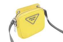 Load image into Gallery viewer, PRADA プラダ アイコニック ナイロンファブリック ショルダーバッグ イエロー ファスナーシルバー金具 美品 中古 47397