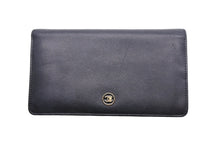 Load image into Gallery viewer, CHANEL シャネル 長財布 レザーブラック ココボタン ロングウォレット ココマーク レトロ A20904 良品 中古 47457