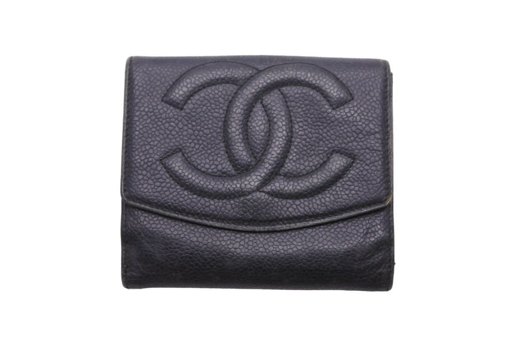 CHANEL シャネル 二つ折り財布 デカココマーク キャビアスキン ブラック 4553990 Wホック 中古 47497