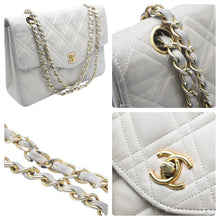 Load image into Gallery viewer, CHANEL シャネル マトラッセ チェーン ショルダーバッグ 初期 ベージュ ラムスキン ココマーク ゴールド金具 中古 47525