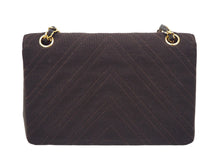 Load image into Gallery viewer, CHANEL シャネル マトラッセ チェーン ショルダーバッグ ブラウン 初期 ココマーク ゴールド金具 ロゴ カバン 鞄 中古 47527