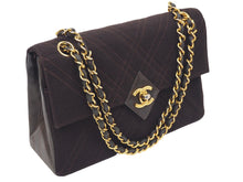 Load image into Gallery viewer, CHANEL シャネル マトラッセ チェーン ショルダーバッグ ブラウン 初期 ココマーク ゴールド金具 ロゴ カバン 鞄 中古 47527