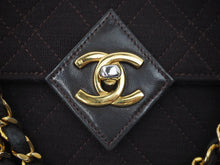 Load image into Gallery viewer, CHANEL シャネル マトラッセ チェーン ショルダーバッグ ブラウン 初期 ココマーク ゴールド金具 ロゴ カバン 鞄 中古 47527