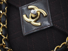 Load image into Gallery viewer, CHANEL シャネル マトラッセ チェーン ショルダーバッグ ブラウン 初期 ココマーク ゴールド金具 ロゴ カバン 鞄 中古 47527
