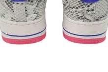 Load image into Gallery viewer, 新品未使用 NIKE ナイキ ID スニーカー 靴 カスタムシューズ ヘビ柄 スエード ピンク ブルー ホワイト サイズ27.5 47675