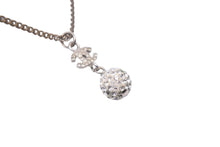 Load image into Gallery viewer, CHANEL シャネル ココマーク ミラーボールネックレス シルバー レディース チェーン ラインストーン 08V 5g 美品 中古 47746