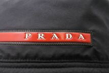 Load image into Gallery viewer, PRADA プラダ テクニカルファブリック ロゴ バケットハット 帽子 イタリア製 コットン ブラック レッド サイズL 美品 中古 47826