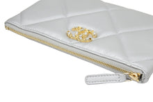 Load image into Gallery viewer, 極美品 CHANEL シャネル AP1059 ポーチ CHANEL 19 スモール ポーチ CC ラムスキン シルバーxレッド ゴールド金具 中古 47849