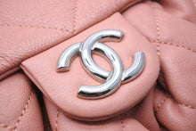 Load image into Gallery viewer, 極美品 CHANEL シャネル マトラッセ チェーンアラウンド ショルダーバッグ 15番台 ラムスキン サーモンピンク シルバー 中古 47858