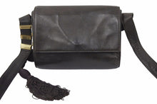 Load image into Gallery viewer, GIANNI VERSACE ジャンニヴェルサーチ ショルダーバッグ 肩掛けバッグ ヴィンテージ レザー ブラウン ゴールド金具 良品 中古 47889
