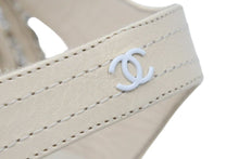 Load image into Gallery viewer, 未使用品 CHANEL シャネル チェーンサンダル ココマーク 35C イタリア製 カーフスキン ベージュ シルバー金具 サイズ36 47914