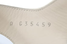 Load image into Gallery viewer, 未使用品 CHANEL シャネル チェーンサンダル ココマーク 35C イタリア製 カーフスキン ベージュ シルバー金具 サイズ36 47914