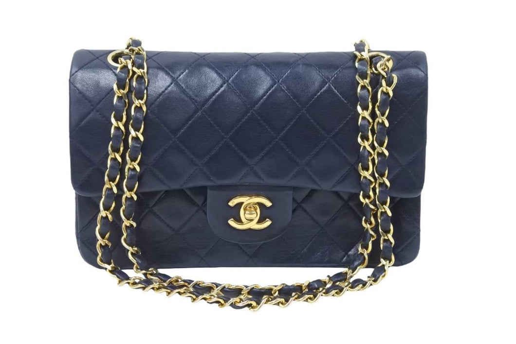 CHANEL シャネル マトラッセWフラップチェーンショルダーバッグ 0番台 ラムスキン 23cm ネイビー ゴールド金具 美品 中古 47974