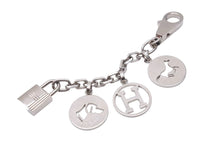 Load image into Gallery viewer, HERMES エルメス アミュレット4 ブルロック バッグチャーム キーホルダー 50g ドッグ ホース H メタル シルバー 美品 中古 47998