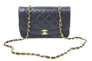 CHANEL シャネル ヴィンテージ ダイアナ22 マトラッセチェーンショルダーバッグ 2番台 ブラック ゴールド金具 美品 中古 48008