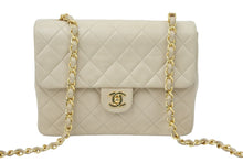 Load image into Gallery viewer, [USED/中古]CHANEL シャネル ショルダーバッグ ベージュ ラムスキン ゴールド金具 Cランク 中古 48054