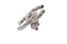 Load image into Gallery viewer, 美品 CHANEL シャネル ピアス イヤリング ココマーク ツイスト ビンテージ スタッド シルバー 9.0ｇ 中古 48081