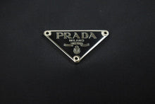 Load image into Gallery viewer, PRADA プラダ ハンドバッグ テスート ナイロン ブラック 三角ロゴ シルバー金具 美品 中古 48116