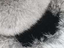 Load image into Gallery viewer, FOXEY フォクシー ストールマフラー フェザーショール ファー ベロア 24691 ブラウン ブラック 美品 中古 48189