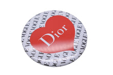 Load image into Gallery viewer, Dior ディオール VOGUE ヴォーグ 缶バッジ カンバッジ ノベルティ 小物 8.1g メタル ホワイト レッド ブラック 美品 中古 48315
