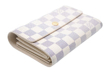 Load image into Gallery viewer, LOUISVUITTON ルイヴィトン 三つ折り財布 ポルトフォイユ アレクサンドラ ダミエ PVC ホワイト グレー ゴールド 美品 中古 48424