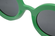 Load image into Gallery viewer, 新品同様 CHANEL PHARRELL シャネル ファレル サングラス カプセルコレクション 19ss round sunglasses グリーン 中古 48505