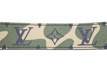 Load image into Gallery viewer, LOUIS VUITTON ルイヴィトン サンチュール モノグラモフラージュ ベルト カモフラ 90サイズ 村上隆 M9646U 美品 中古 48576