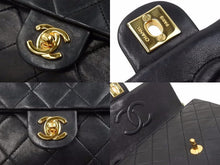 Load image into Gallery viewer, CHANEL シャネル シングル フラップ ショルダーバッグ ラムスキン 1番台 中マトラッセ ゴールド金具 ブラック 中古 48597