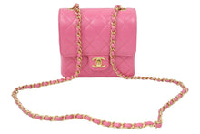Load image into Gallery viewer, 極美品 CHANEL シャネル チェーンショルダーバッグ マトラッセ ラムスキン ミニフラップ A35200 ピンク ランダム 中古 48615