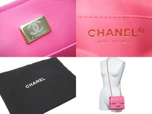 Load image into Gallery viewer, 極美品 CHANEL シャネル チェーンショルダーバッグ マトラッセ ラムスキン ミニフラップ A35200 ピンク ランダム 中古 48615