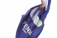 Load image into Gallery viewer, FENDI フェンディ トゥイリーツイリースカーフ シルク ネイビー マルチカラー ユニセックス 美品 中古 48673