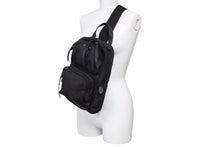 Load image into Gallery viewer, PRADA プラダ ウエストバッグ・ボディバッグ 斜め掛けバッグ ユニセックス シルバー金具 1BZ026 中古 48744
