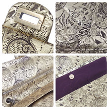 Load image into Gallery viewer, 極美品 シャネル CHANEL MOSCOW パリ モスクワ 2.55 マトラッセ チェーン ショルダーバッグ 12番台 ゴールド 中古 48771