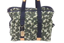 Load image into Gallery viewer, LOUIS VUITTON ルイヴィトン トレイ カモフラージュ モノグラム トートバッグ 村上隆 限定 迷彩柄 M95783 美品 中古 48934
