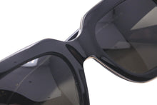 Load image into Gallery viewer, CELINE セリーヌ サングラス ウェリントン CL41097 49□21 プラスチック ブラック ゴールド 美品 中古 49059
