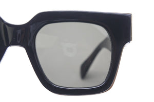 CELINE セリーヌ サングラス ウェリントン CL41097 49□21 プラスチック ブラック ゴールド 美品 中古 49059