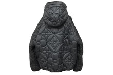 Load image into Gallery viewer, 極美品 LOUIS VUITTON ルイヴィトン LVSEフラワーキルテッドフーディジャケット 1A9FUZ ブラック サイズ50 中古 49098
