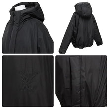 Load image into Gallery viewer, 極美品 LOUIS VUITTON ルイヴィトン LVSEフラワーキルテッドフーディジャケット 1A9FUZ ブラック サイズ50 中古 49098