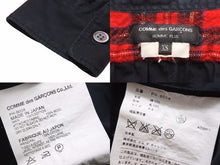 Load image into Gallery viewer, COMME DES GARCONS コムデギャルソン チェック長袖シャツ PA-J066 JAPAN製 コットン ブラック レッド S 美品 中古 49139