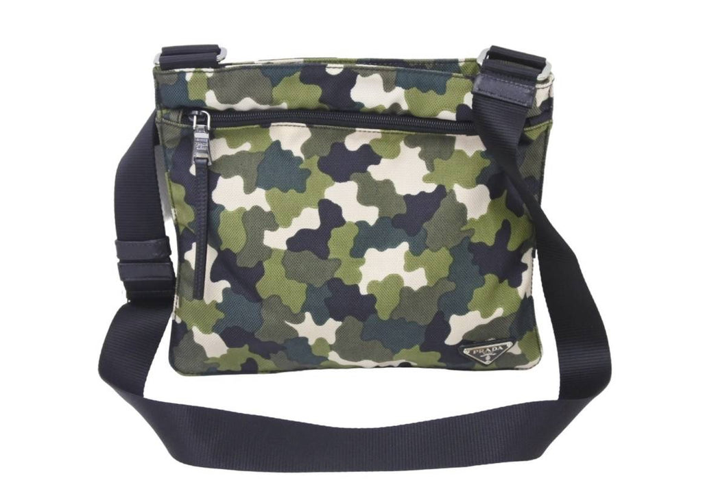 PRADA プラダ ショルダーバッグ プラダ カモフラショルダー迷彩 ギャランティカード付き VA0886 シルバー金具 美品 中古 49245