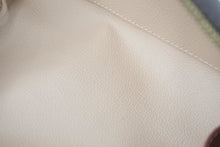 Load image into Gallery viewer, 極美品 LOUIS VUITTON ルイヴィトン ポーチ ポシェット・コスメティックGM M47353 ブラウン ゴールド金具 中古 49275