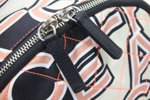 Load image into Gallery viewer, CHANEL シャネル ロゴデザイン ネオン リュック・デイパック シルバー金具 27710797 美品 中古 49365