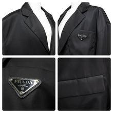 Load image into Gallery viewer, PRADA プラダ 18年 ナイロン コート ブラック ACU1 2018 4080 アウター 黒 トライアングルロゴ サイズ46 美品 中古 49396