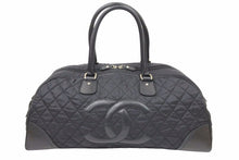 Load image into Gallery viewer, CHANEL シャネル パリスニューヨーク キルティング ボストンバッグ 10番台 ナイロン レザー ブラック シルバー金具 美品 中古 49417